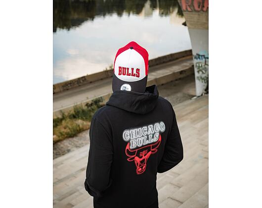 Mikina New Era NBA Neon Pull Over Hoody Chicago Bulls Black
