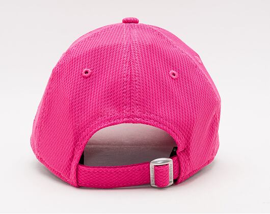 Dámská kšiltovka New Era 9FORTY Diamond Era New York Yankees Strapback Beetroot Purple / Beetroot Pu