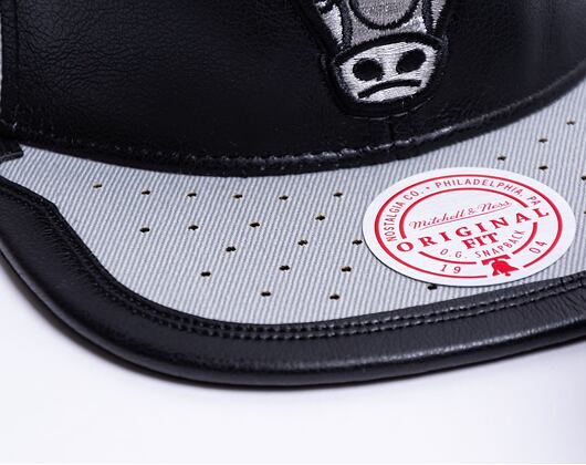 Kšiltovka Mitchell & Ness - Day One Snapback - Chicago Bulls - Black-Grey