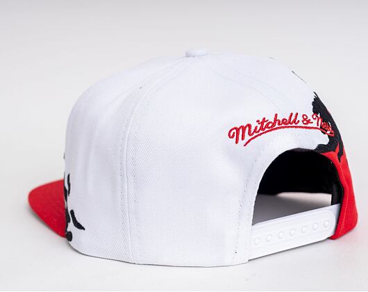 Kšiltovka Mitchell & Ness Paintbrush Snapback HWC Chicago Bulls White / Red