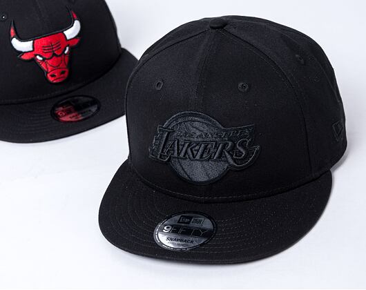 Kšiltovka New Era 9FIFTY NBA Black on Black Los Angeles Lakers Black / Black