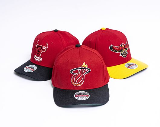 Kšiltovka Mitchell & Ness Team 2 Tone 2.0 Stretch Snapback Hwc Miami Heat Red / Black