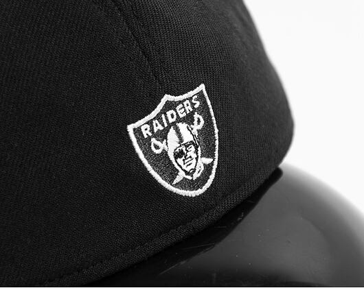 Kšiltovka New Era 39THIRTY NFL22 Sideline Las Vegas Raiders Black / White