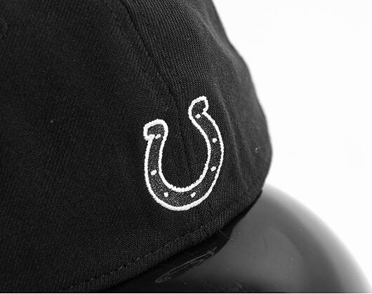 Kšiltovka New Era 39THIRTY NFL22 Sideline Indianapolis Colts Black / White