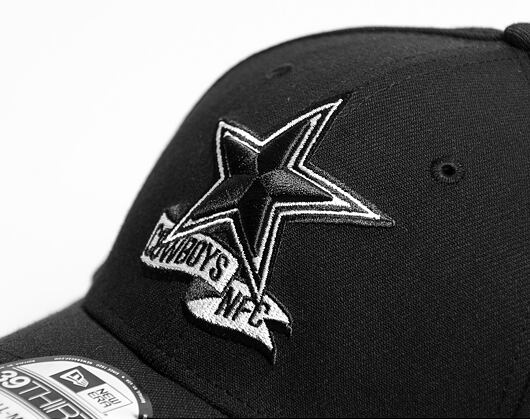 Kšiltovka New Era 39THIRTY NFL22 Sideline Dallas Cowboys Black / White