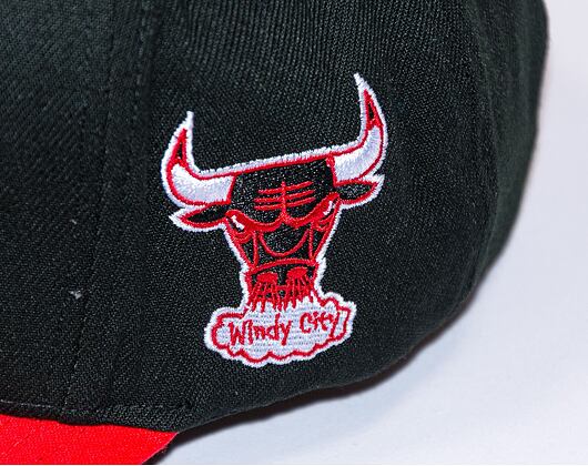 Kšiltovka Mitchell & Ness SHREDDER STRETCH SNAPBACK HWC Chicago Bulls Red