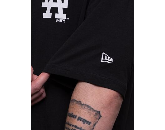 Triko New Era MLB League Essentials Oversized Tee Los Angeles Dodgers Black/White