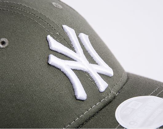Dámská kšiltovka New Era - 9FORTY League Essential - NY Yankees - New Olive / White