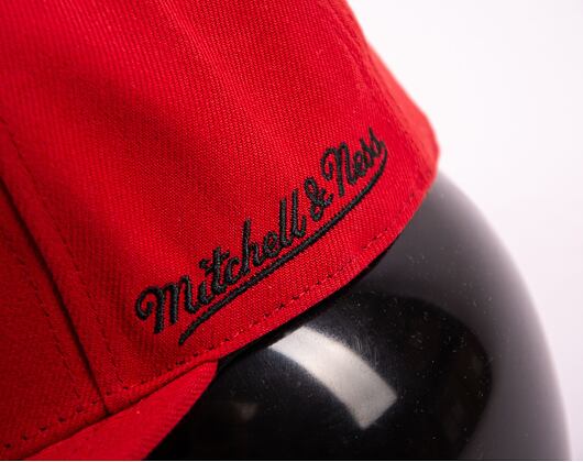 Kšiltovka Mitchell & Ness NBA Logo History Fitted Hwc Chicago Bulls Red