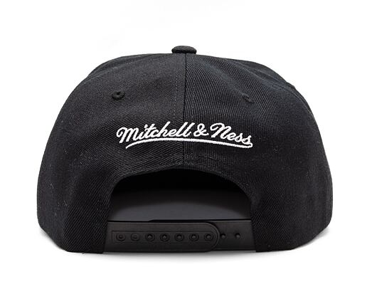 Kšiltovka Mitchell & Ness NBA Pistons B2B Snapback Hwc Detroit Pistons Black