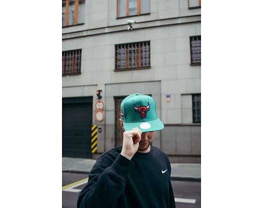 Kšiltovka Mitchell & Ness NBA Desert Green Snapback Chicago Bulls Teal
