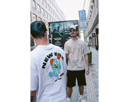 Triko New Era Character Graphic Oversized Tee Branded White / Black