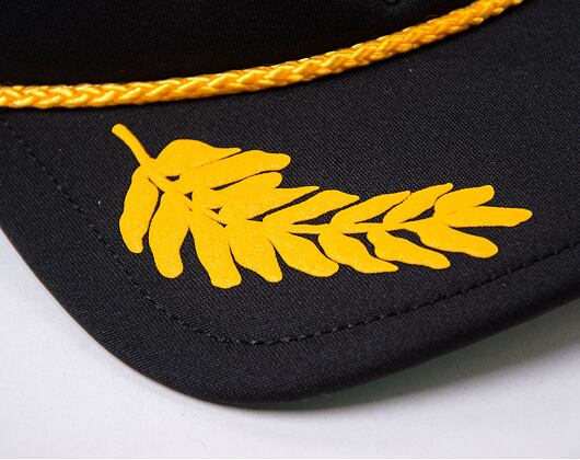Kšiltovka Mitchell & Ness NHL Gold Leaf Trucker Blackhawks Black