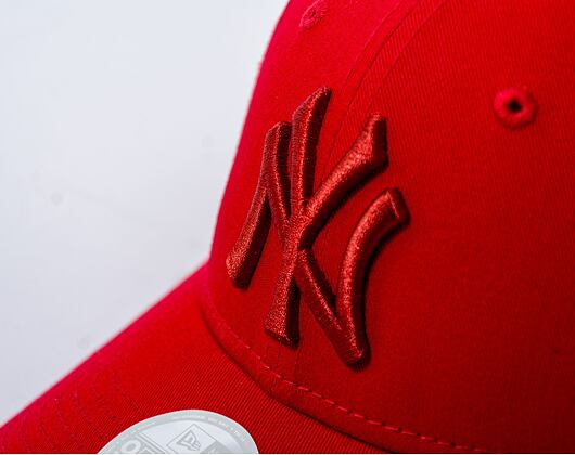 Dámská Kšiltovka New Era 9FORTY Womens MLB League Essential New York Yankees Scarlet / H Red