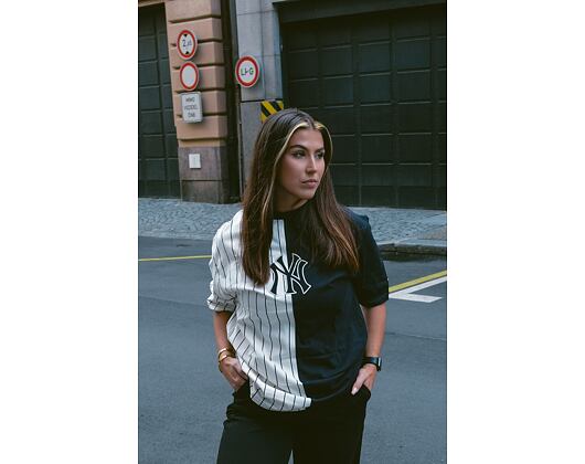 Triko New Era MLB Half striped Oversized Tee New York Yankees Navy / Off White