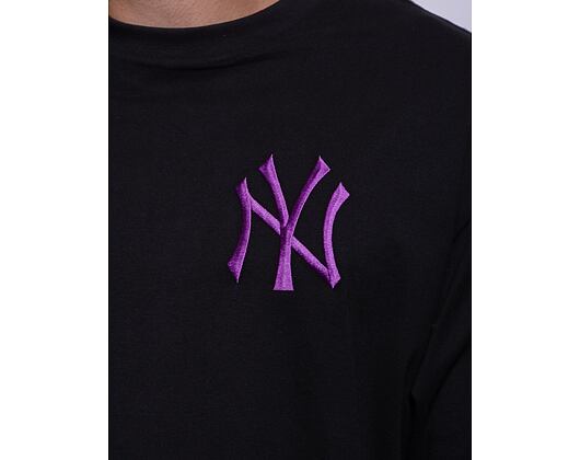 Triko New Era League Essentials Oversized Tee New York Yankees Black / Purple Nitro