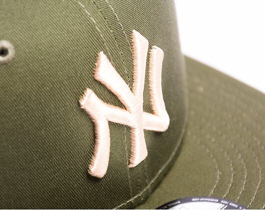 Kšiltovka New Era 9FIFTY MLB League Essential New York Yankees Olive / Stone