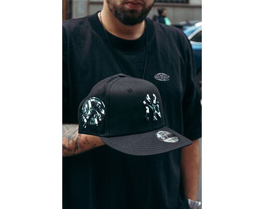 Kšiltovka New Era 9FIFTY MLB Seasonal Infill New York Yankees Black / Lichen Green