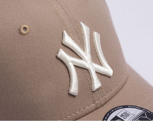 Kšiltovka New Era 9FORTY MLB League Essential New York Yankees Ash Brown / Off White