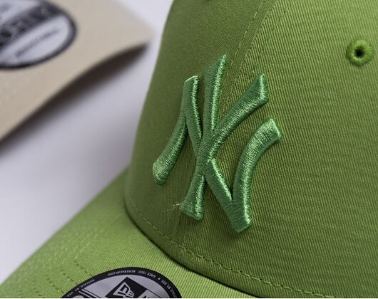 Kšiltovka New Era 9FORTY MLB League Essential New York Yankees Nephrite Green / Nephrite Green