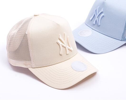 Dámská Kšiltovka New Era - MLB League Essential 9FORTY Trucker - NY Yankees - Cream