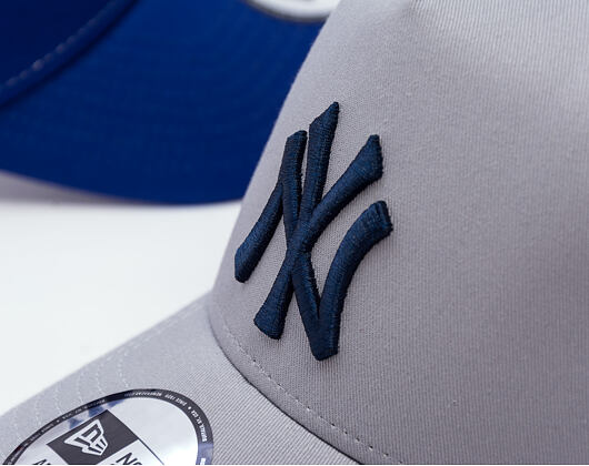 Kšiltovka New Era - MLB Side Patch 9FORTY Trucker - NY Yankees - Grey