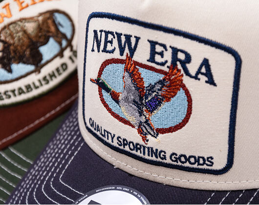 Kšiltovka New Era - Animal Oval Patch 9FORTY Trucker - Navy / Cream