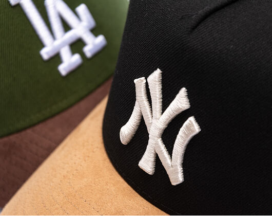 Kšiltovka New Era - MLB Suede Visor 9FORTY A-Frame - NY Yankees - Black / Camel