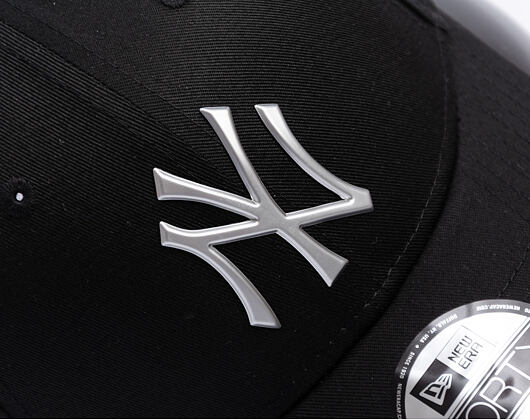 Kšiltovka New Era - MLB Metallic 9FORTY - NY Yankees - Black