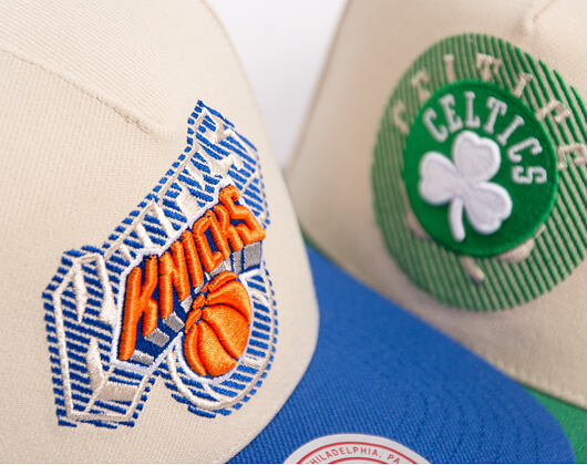 Kšiltovka Mitchell & Ness - Off Tilted - NBA - New York Knicks - Off White