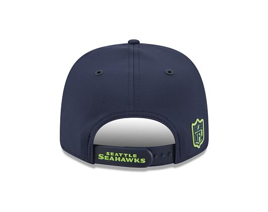 Kšiltovka New Era - NFL 2026 Sideline 9SEVENTY Stretch-Snap - Seattle Seahawks - Team Color