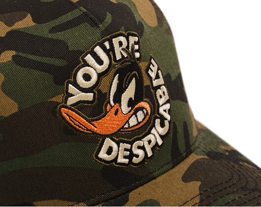 Kšiltovka Capslab - Looney Tunes A-Frame - Daffy Duck You're Despicable Distressed - Camo