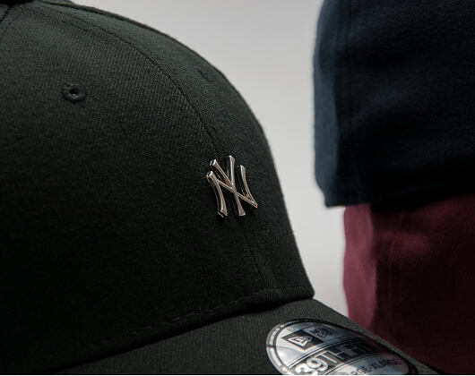 Kšiltovka New Era Metal Mini Logo New York Yankees Black 39THIRTY Stretchfit