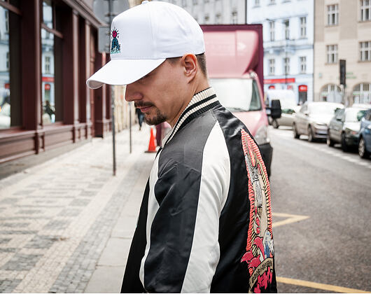 Kšiltovka Pink Dolphin Tombstone 5-Panel Structured White Snapback