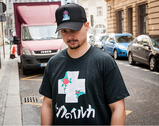 Kšiltovka Pink Dolphin Tombstone 5-Panel Structured Black Snapback