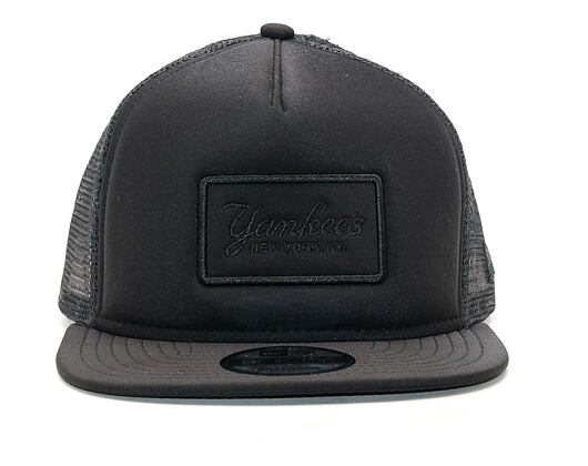 Kšiltovka New Era Emblem Foam Snap New York Yankees Black/Black 9FIFTY Snapback