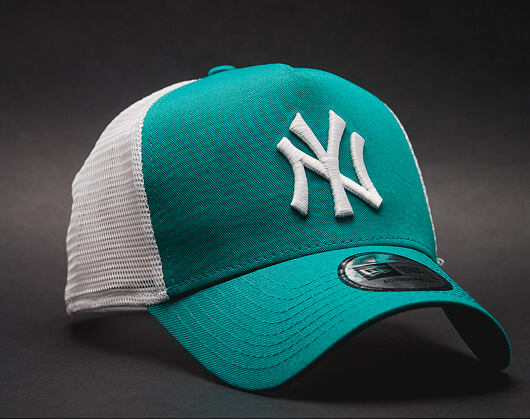 Kšiltovka New Era Essential New York Yankees 9FORTY TRUCKER Northwest Green Snapback