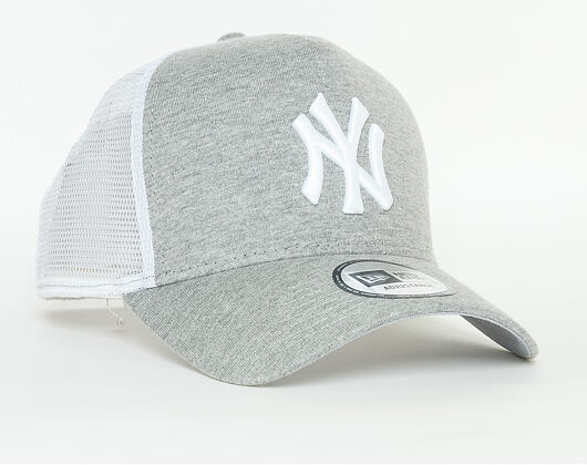 Kšiltovka New Era Essential Trucker New York Yankees 9FORTY Gray/White Snapback