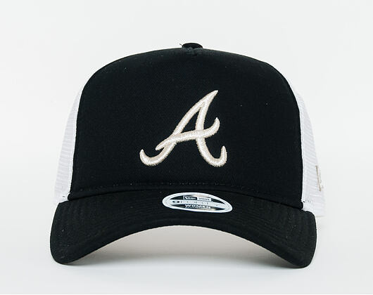 Dámská Kšiltovka New Era Essential Trucker Atlanta Braves 9FORTY Black/Silver Wing Snapback