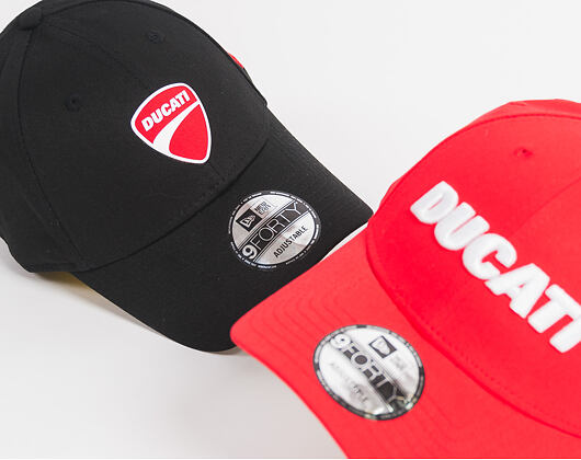 Kšiltovka New Era Essential Wordmark SS18 Ducati 9FORTY Scarlet Strapback