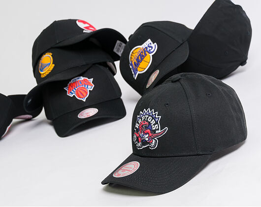 Kšiltovka Mitchell & Ness Team Logo Low Pro New York Knicks Black Snapback