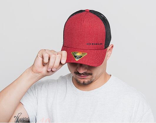 Kšiltovka Oakley Chalten Cap Iron Red Snapback