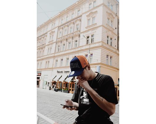 Kšiltovka Prague Lions A Frame Essential Trucker Navy/Orange Snapback