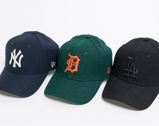 Kšiltovka New Era 9FORTY New York Yankees Winter Utility Melton Navy/White Clipback