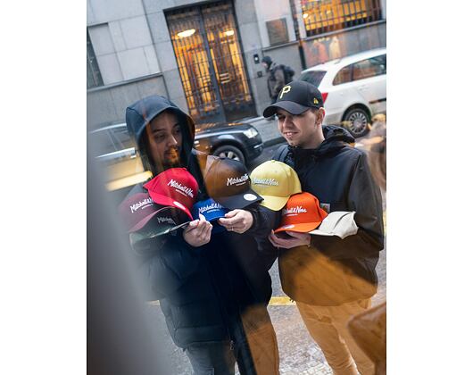 Kšiltovka Mitchell & Ness Script High Crown Black Snapback 110