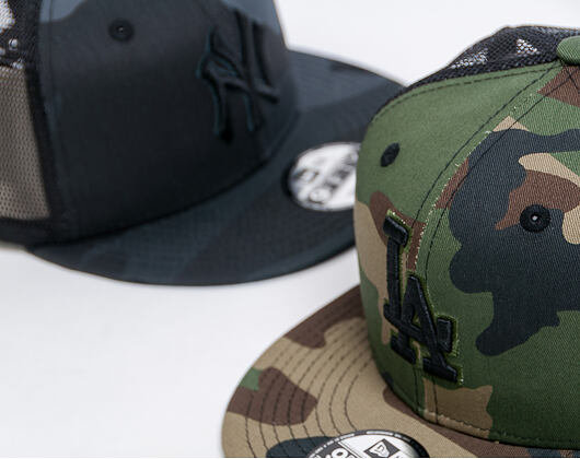 Kšiltovka New Era 9FIFTY Trucker New York Yankees Essential Marine Navy Camo/Black Snapback