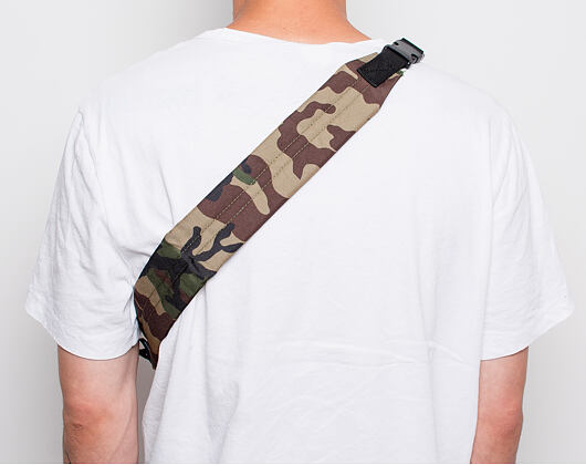 Ledvinka New Era New York Yankees Cross Body Woodland Camo