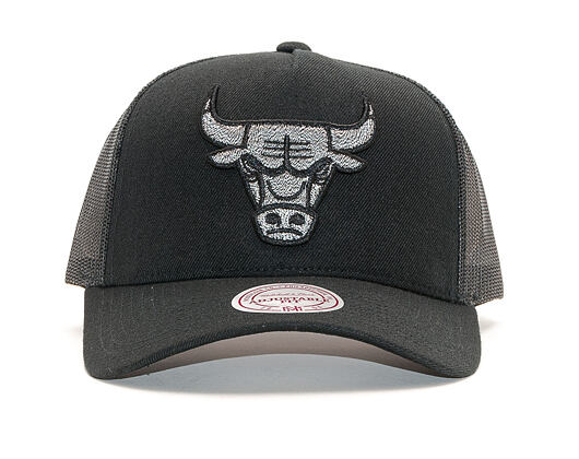 Kšiltovka Mitchell & Ness INTL453 Chicago Bulls Melange Logo Trucker Black Snapback