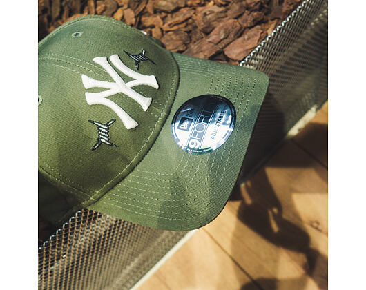 Kšiltovka New Era 9FORTY New York Yankees Twine New Olive