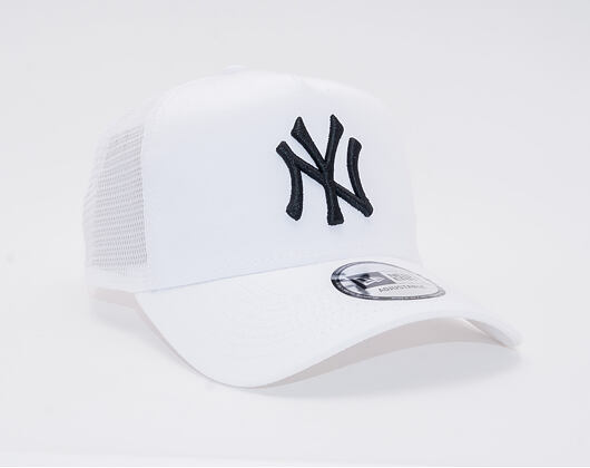 Kšiltovka New Era - MLB Essential 9FORTY Trucker - NY Yankees - White